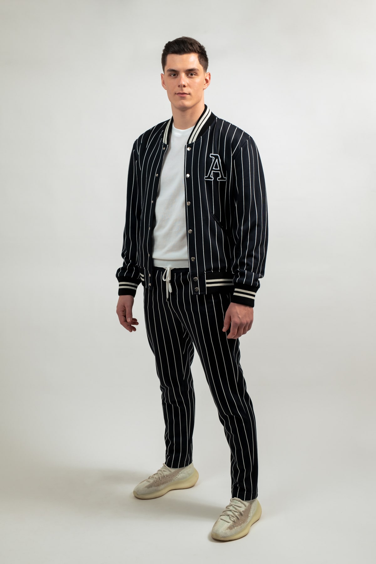 pantaloni jogger
