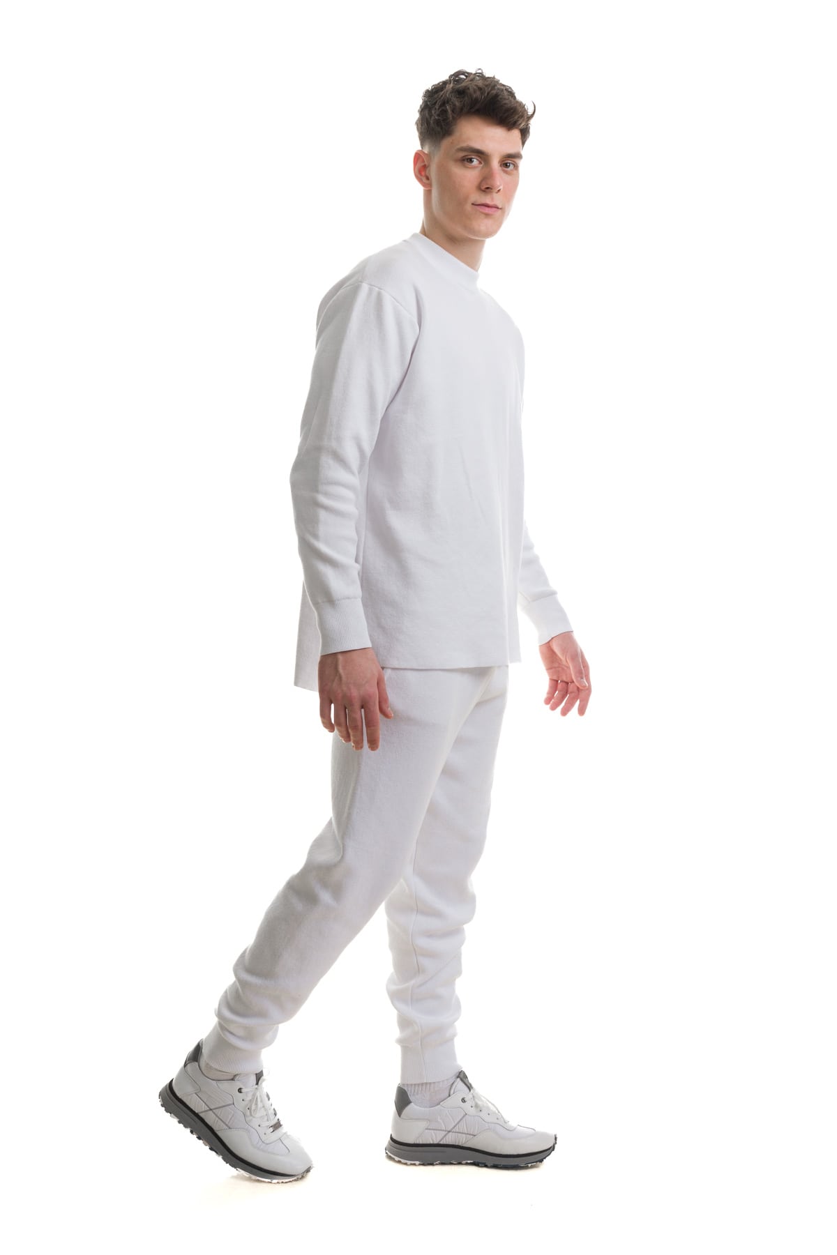 Pantaloni jogger din tricot amavi albi